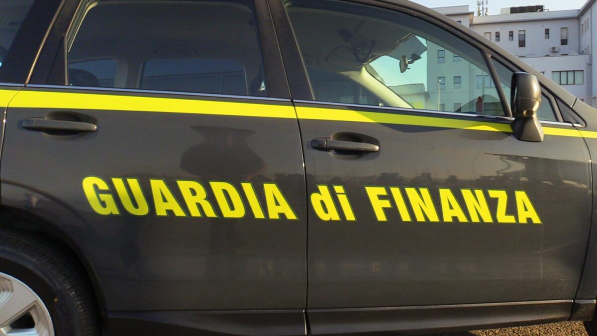 Sequestrati beni per 2,5 milioni a Isola di Capo Rizzuto: distratti fondi per l’accoglienza migranti - 