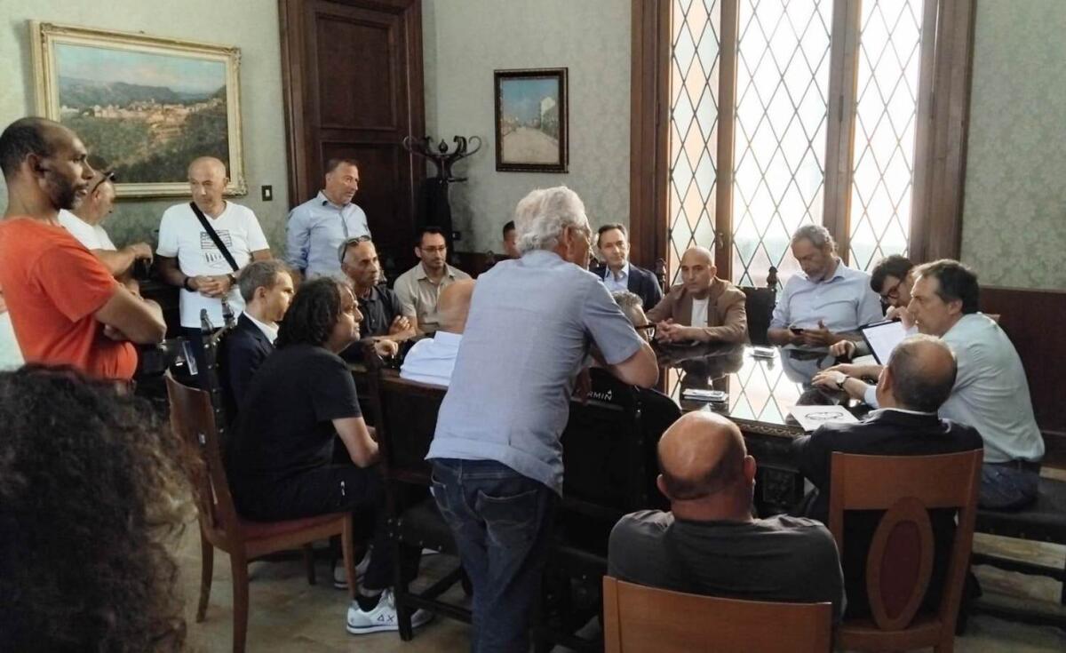Catanzaro - Pontili del porto fruibili, garantiti i servizi ai diportisti e controlli contro le soste abusive - 