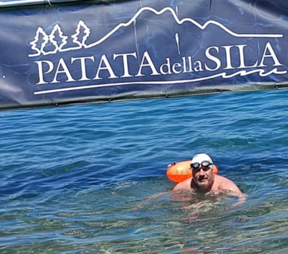 Nuotatorikrotonesi, bronzo per Salvatore Suppa alla prima tappa Primo Miglio Marino di Rossano - 
