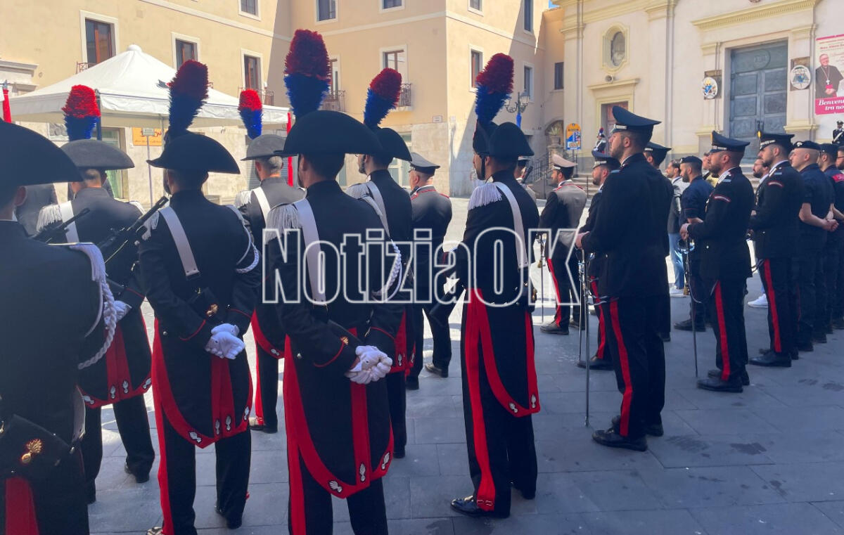 La Benemerita si prepara alla festa: pennacchi rossoblù in Piazza Duomo per il 211° anniversario dell’Arma - 