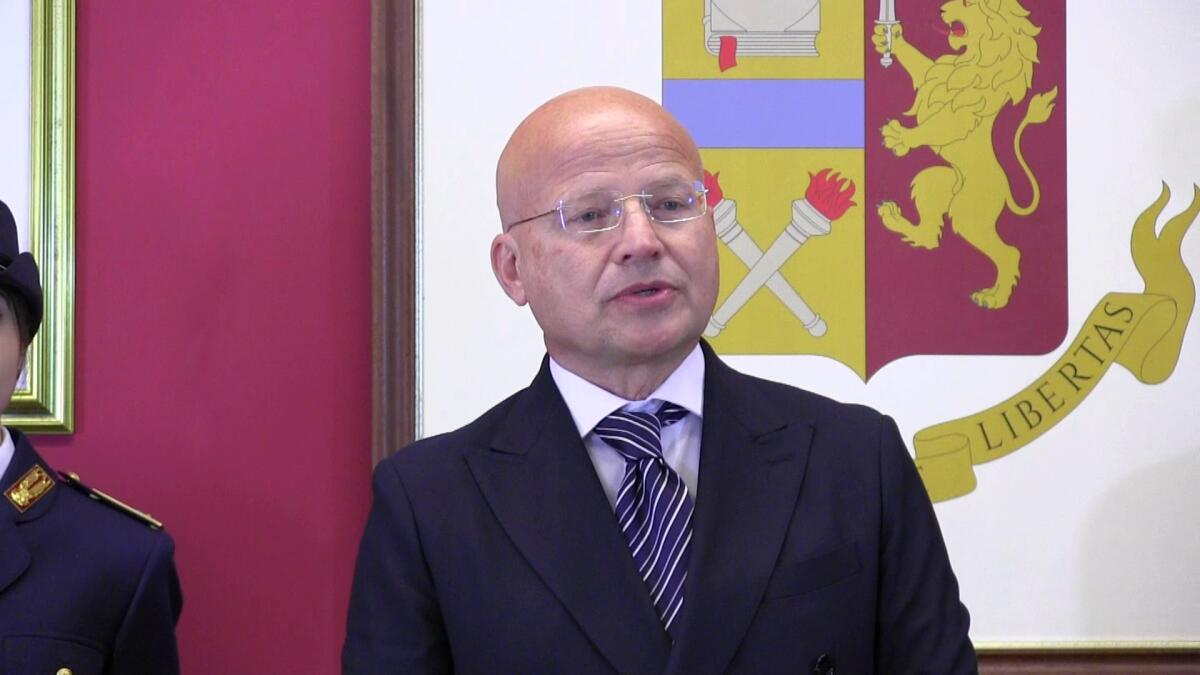 (VIDEO) Crotone rompe il silenzio: un incontro per dire NO alla violenza sulle donne - 