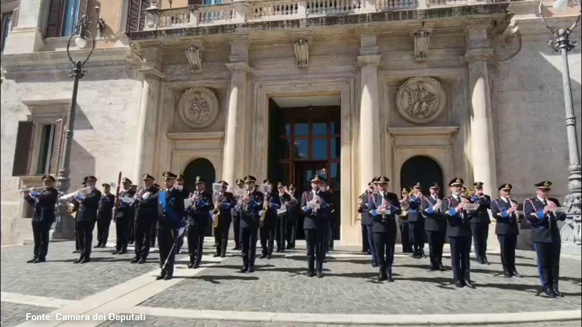 2 Giugno, con l'inno nazionale al via "Montecitorio a Porte Aperte" -