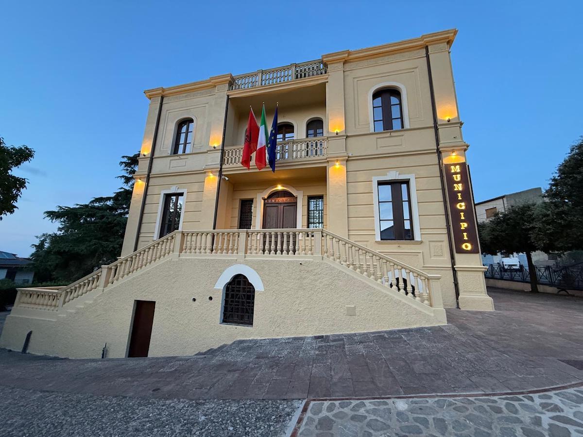 San Demetrio Corone - Una nuova casa comunale: Villa Marchianò diventa simbolo di identità e rinascita - 