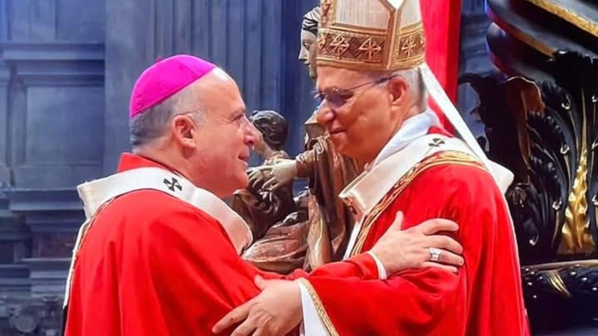 Il Pallio imposto al Vescovo Panzetta: segno di unità e missione - 