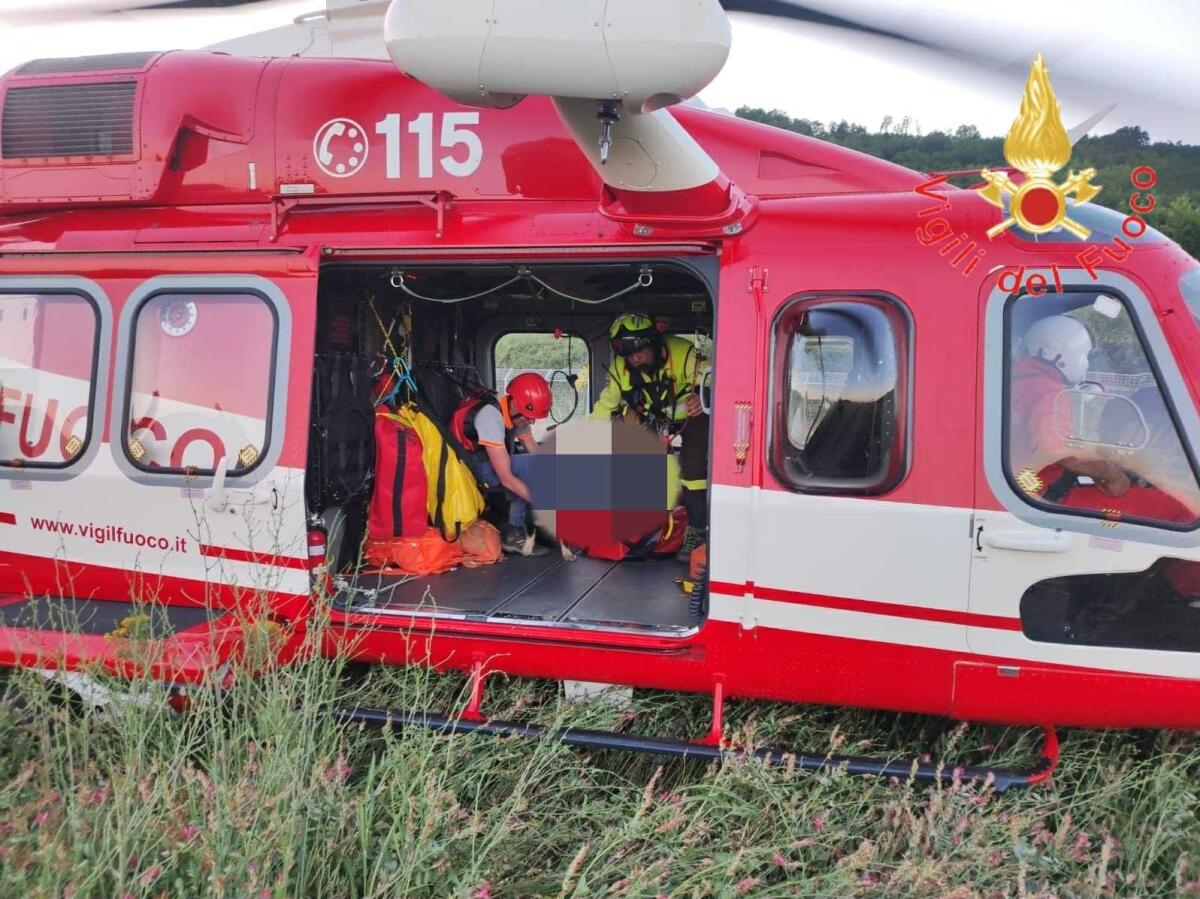 Escursionista ferito sul Monte Pellegrino: intervento aereo dei Vigili del Fuoco - 