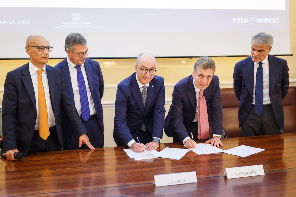 Accordo tra Confindustria e Intesa San Paolo: 2,5 miliardi di euro alle imprese calabresi - 