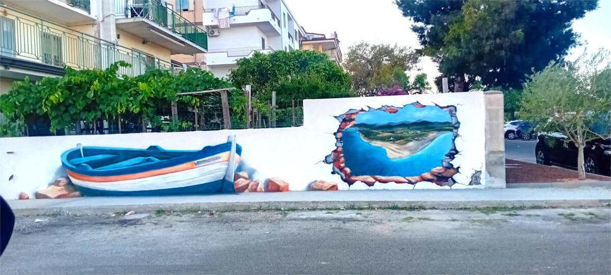 Cirò Marina, completato il murales in via Torrenova: un omaggio al mare e alla tradizione - 
