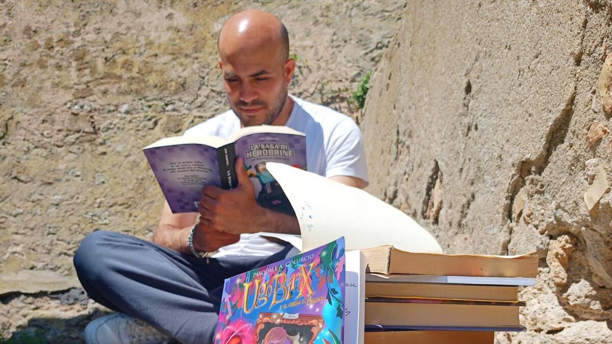 "I FuoriLeggi”, al Castello Carlo V di Crotone uno spazio libero per la lettura - 