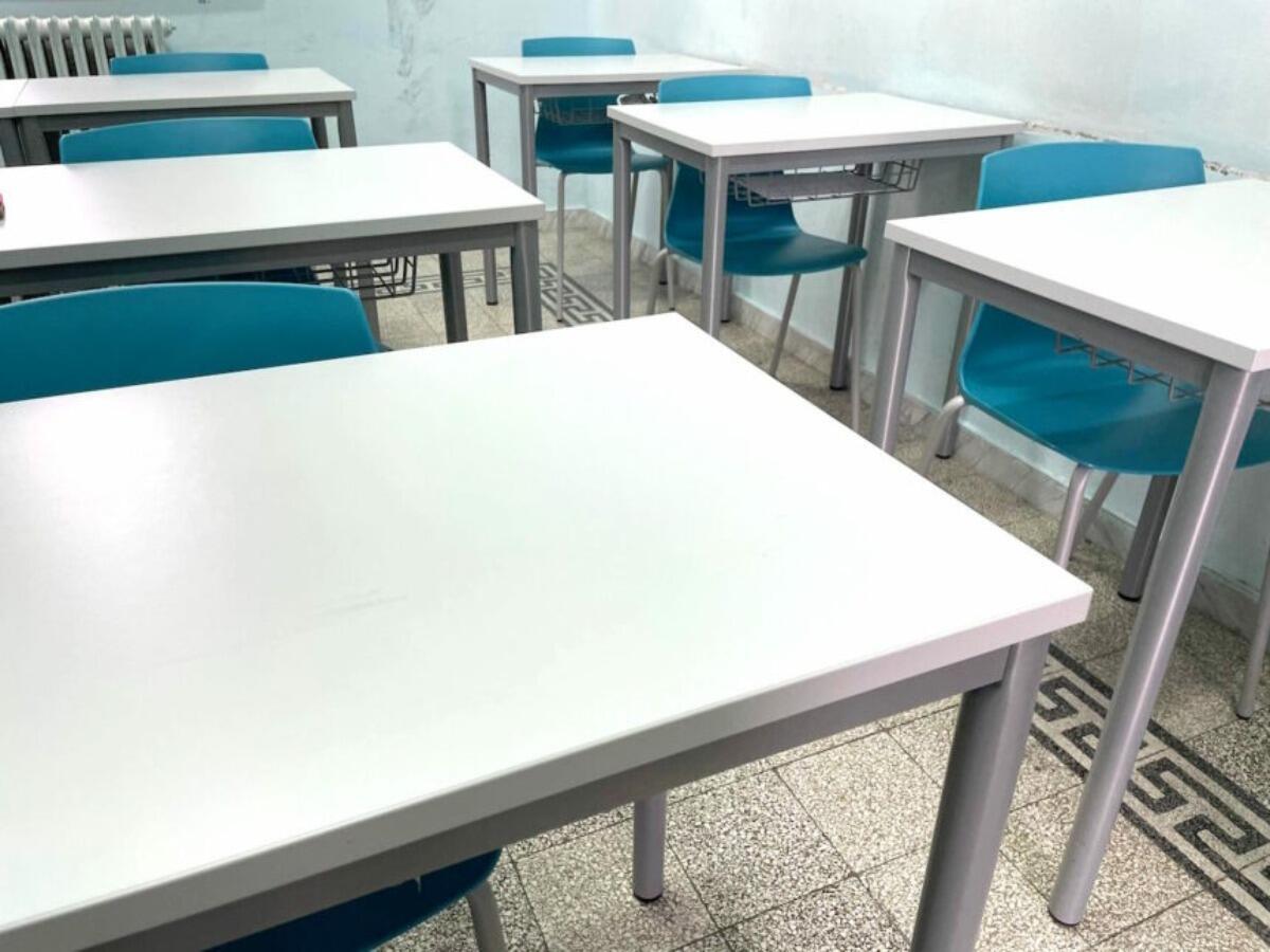 Catanzaro affronta la maturità: oltre 3.000 studenti tra speranze, abbracci e riflessioni sulla legalità - 