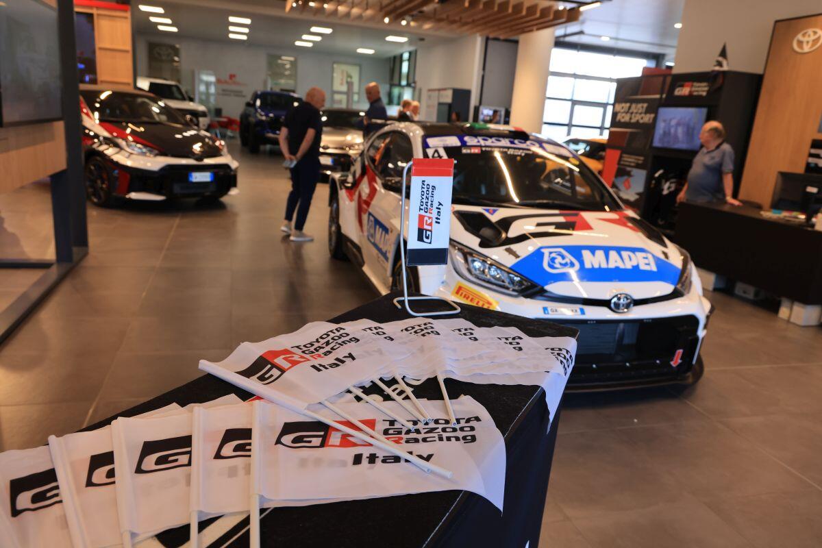 Toyota porta l’adrenalina del TGR Italy presso i Gazoo Garage - 