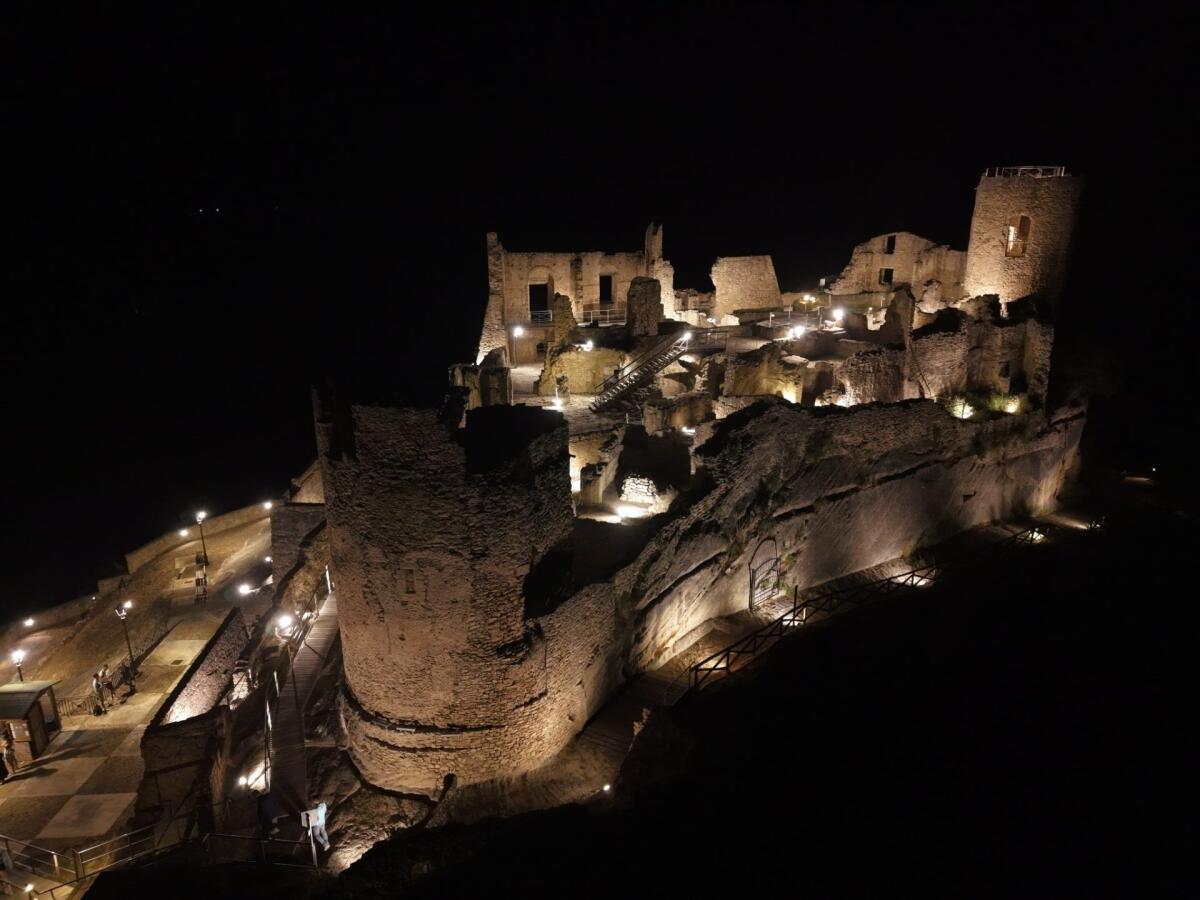 Cleto, il Castello di Petramala risplende di nuova luce -