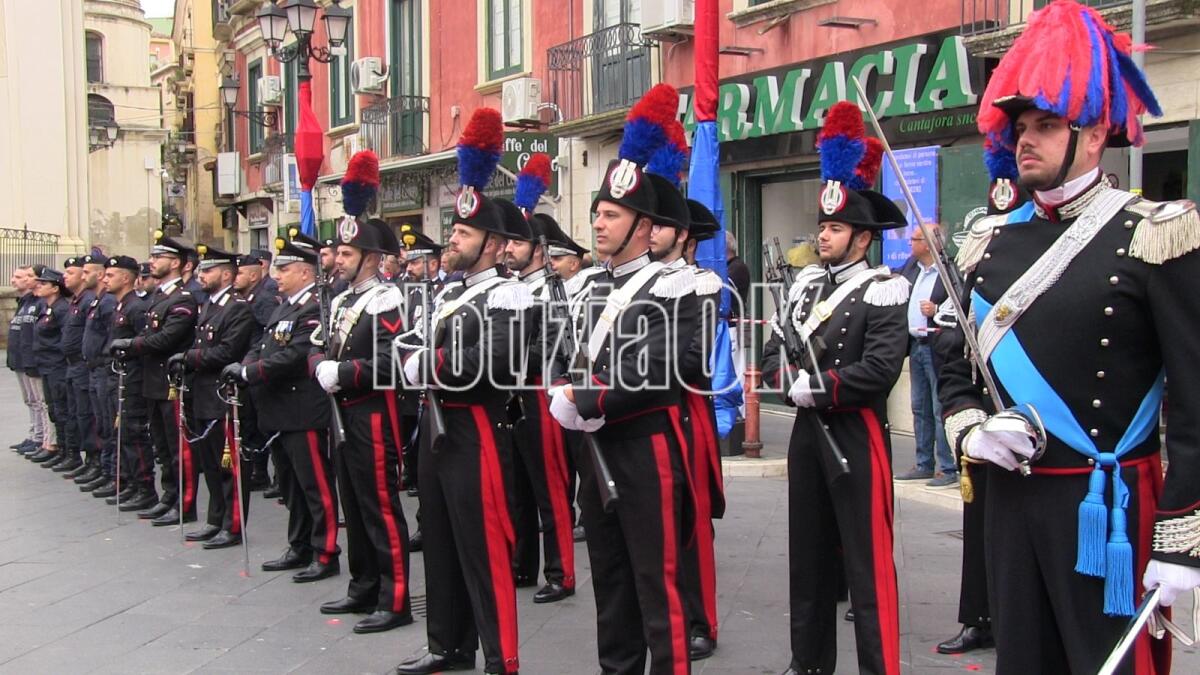Festa dell'Arma a Crotone: i carabinieri celebrano 211 anni dalla fondazione - 