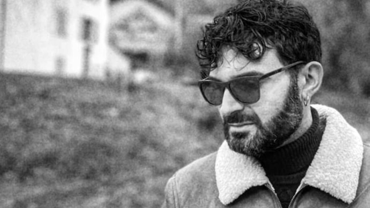 Lou Vice, da Mesoraca ai riflettori del Tenco 2025: il nuovo album è "Passi dal gigante" - 