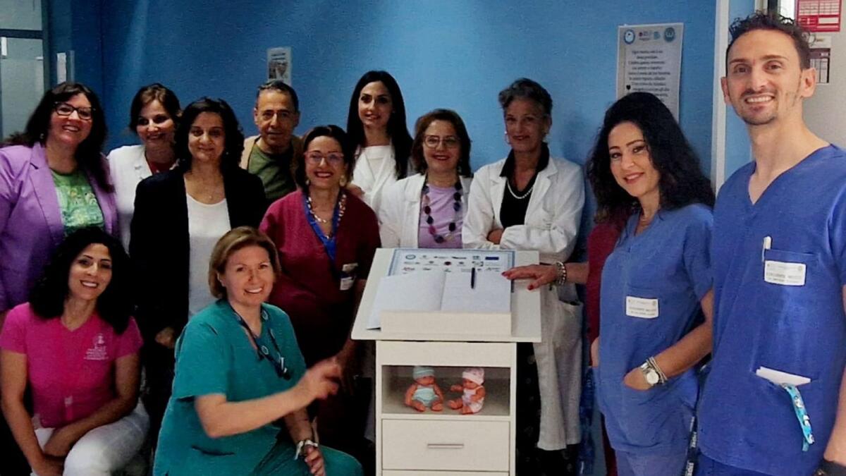 Donato il “Leggio delle dediche” per i nuovi nati nell’ospedale di Lamezia Terme - 