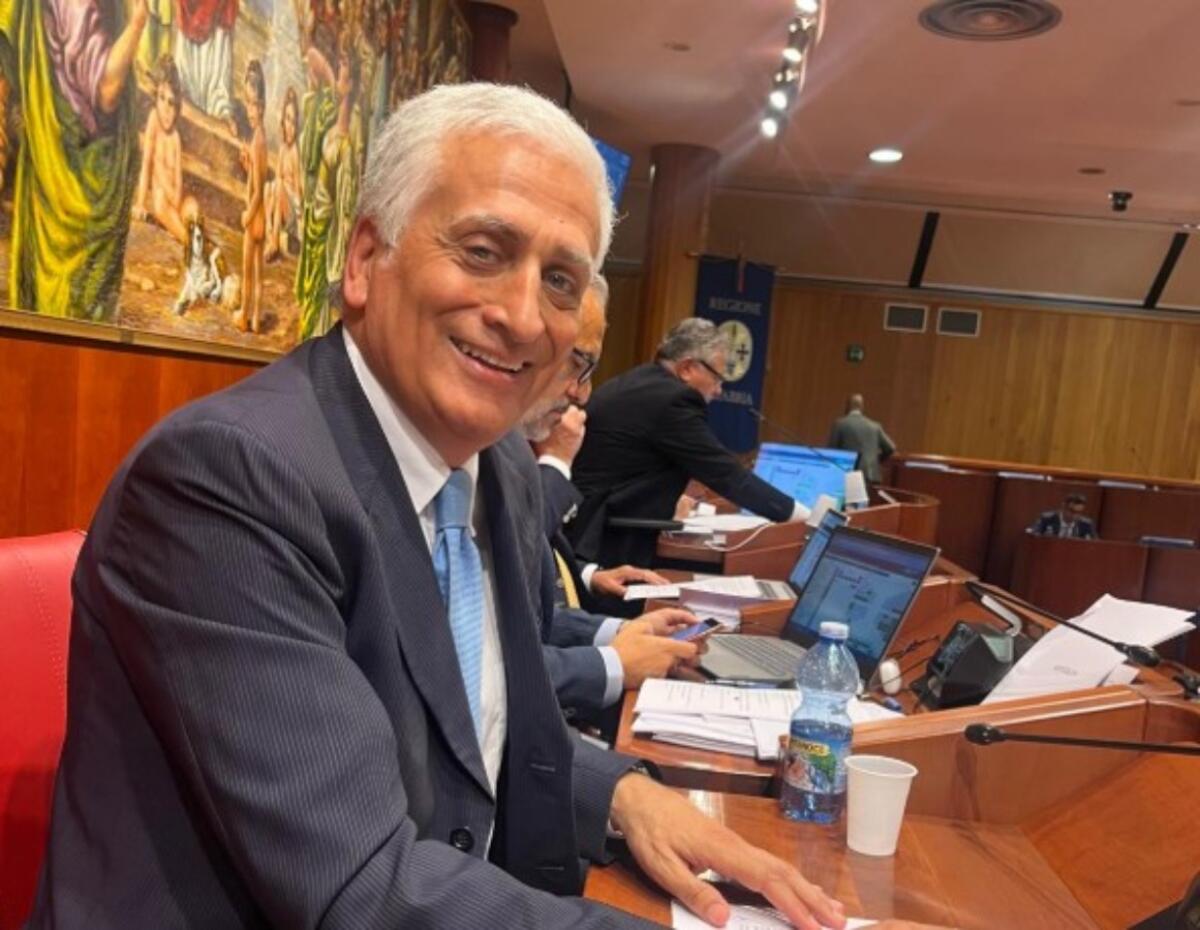 Paola, Ortopedia: numeri record - Graziano: "Un altro esempio del processo di normalizzazione da prendere a esempio nel sistema Calabria" -