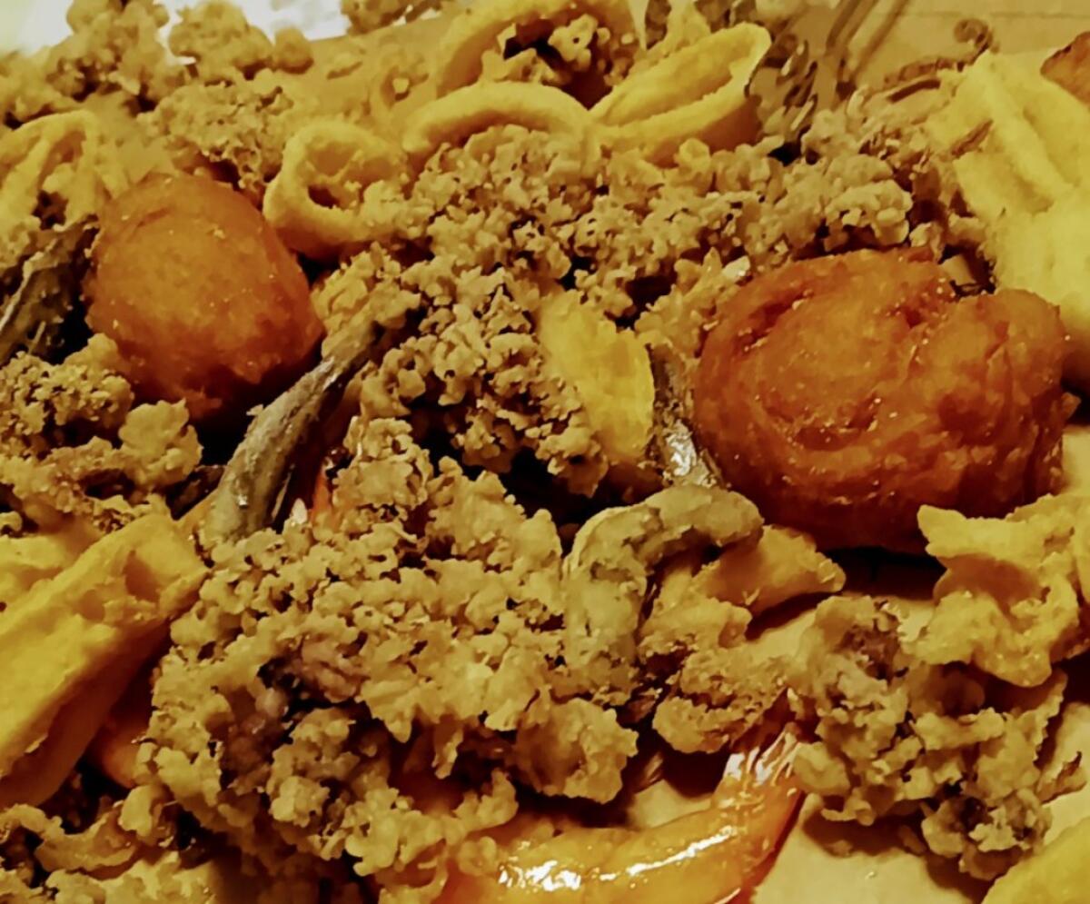 Le Vie del Gusto - Frittura di pesce a metro - 