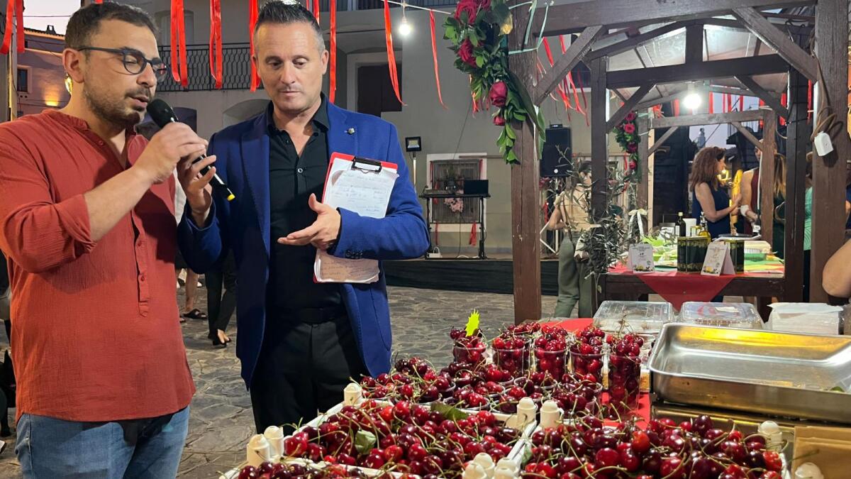 Roseto Capo Spulico: turismo del gusto con la bontà della ciliegia -