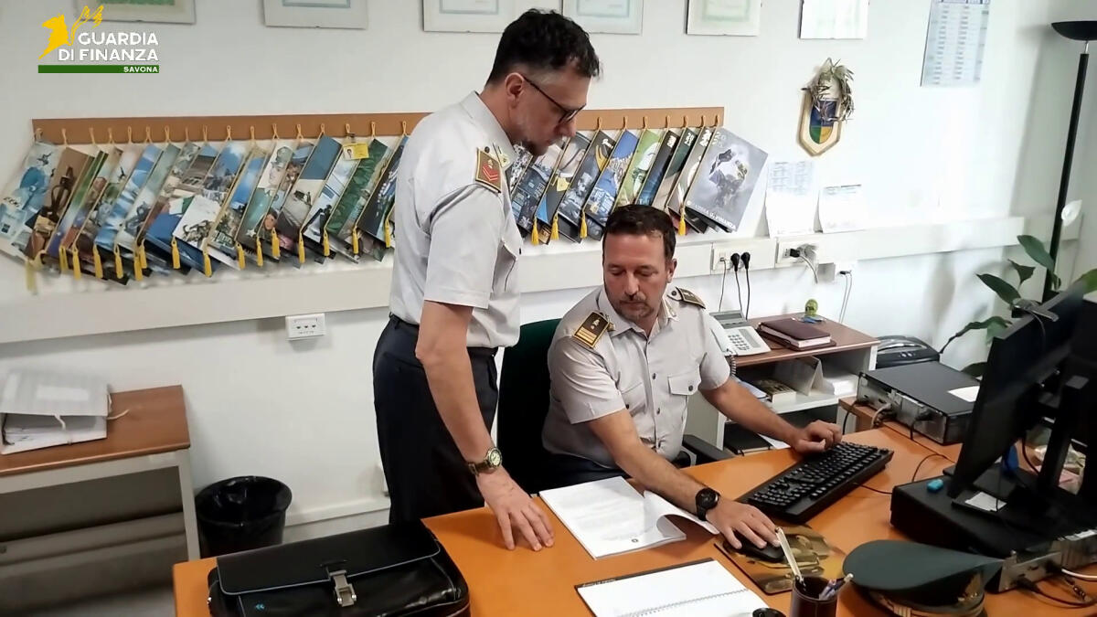 Riciclaggio e omesse dichiarazioni, sequestro per un milione a Savona - 