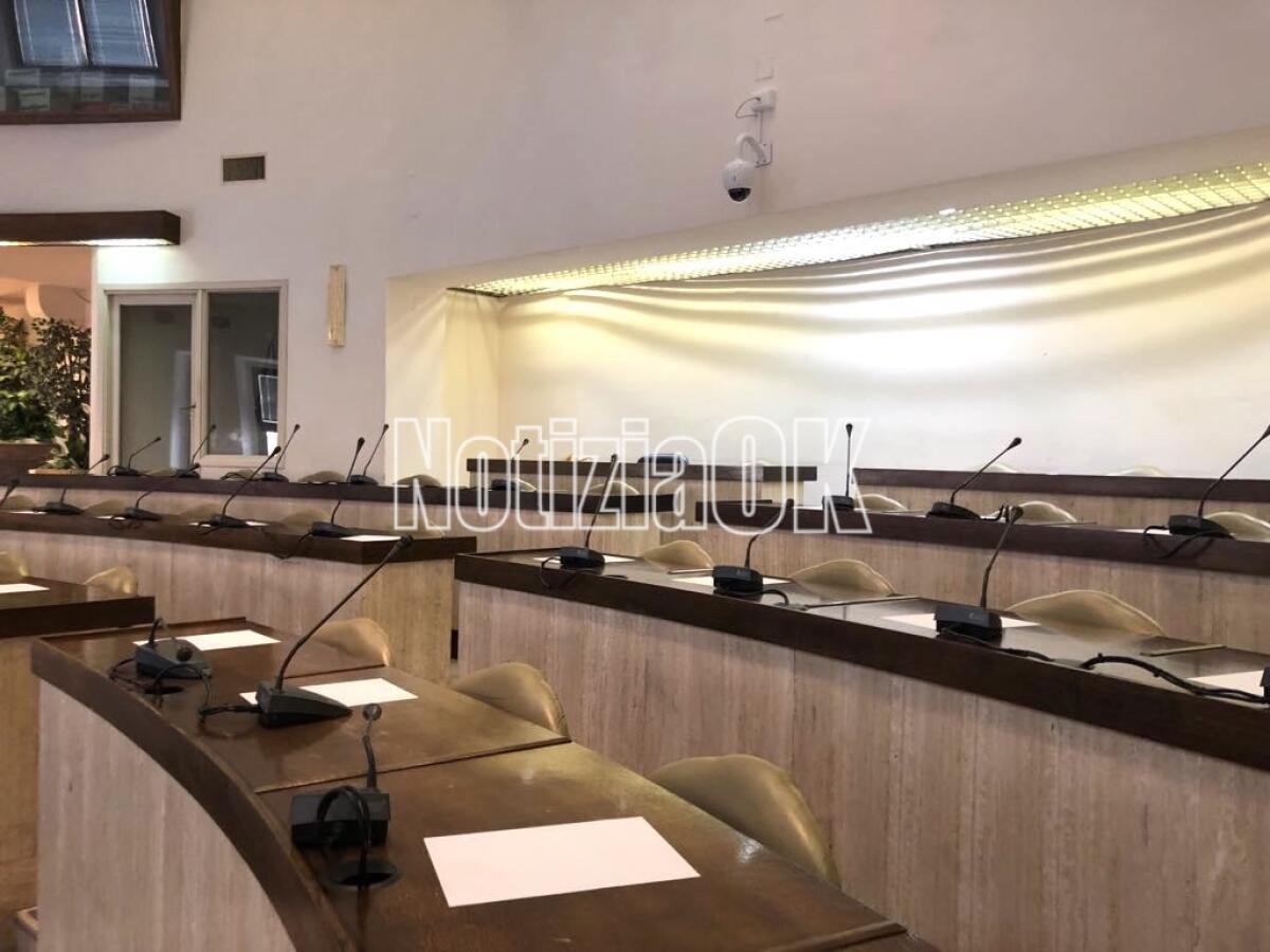 Crotone - Convocato il Consiglio Comunale, all’ordine del giorno mozioni su femminicidio, Gaza, oncologia e TARI - 