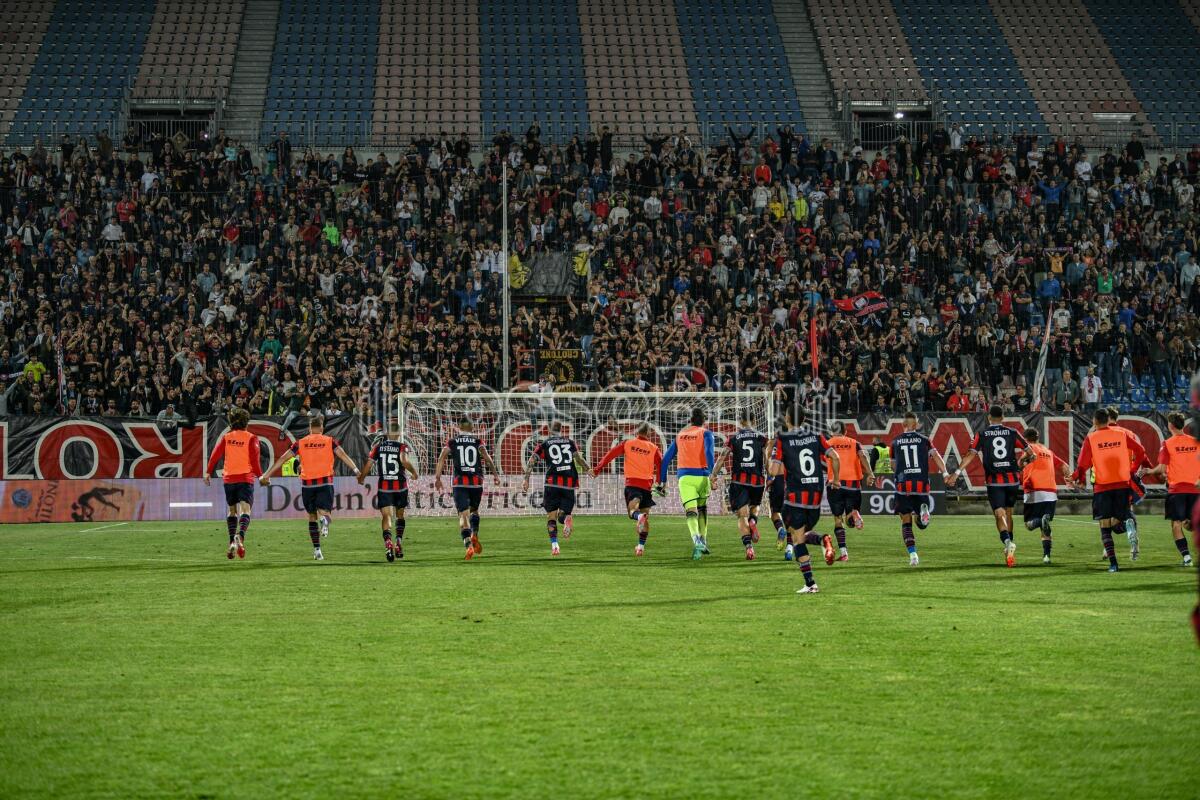 Serie C | Crotone, Merelli a difesa della porta: "Non vedo l'ora di indossare questa fantastica maglia" - 