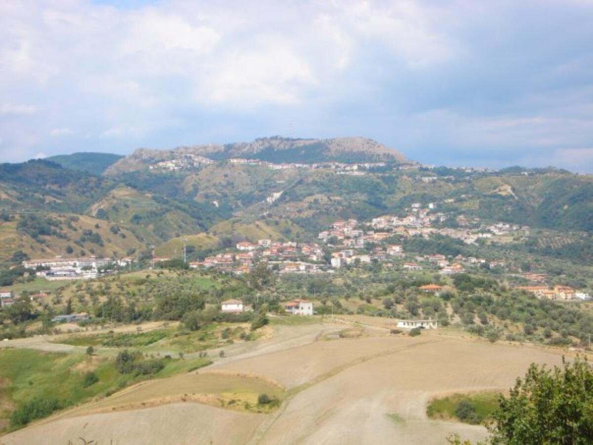Marcellinara investe nella sicurezza: presentato progetto per nuovo impianto di videosorveglianza nella zona produttiva di Serramonda - 