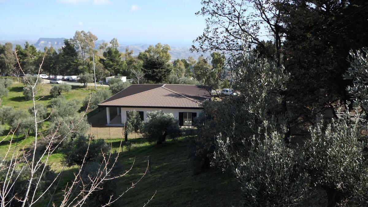 Casabona - Nasce la prima fattoria terapeutica, tutto pronto per l’inaugurazione del progetto “Bosco” promosso da Sabir - 