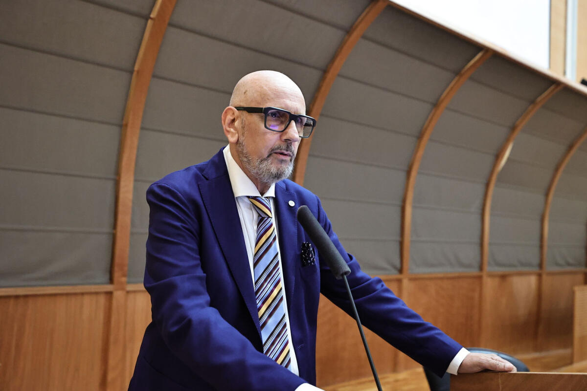 Cardiochirurgia d'eccellenza a Catanzaro: Il Prof. Mastroroberto ribadisce il ruolo dell'UMG e smaschera le polemiche con dati concreti - 