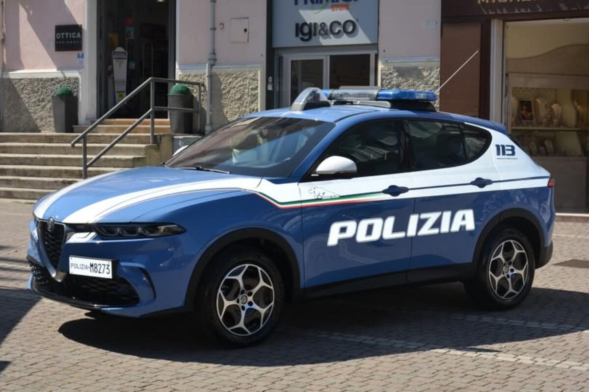 Crotone, arrestato con 160 grammi di cocaina: blitz della Polizia di Stato - 