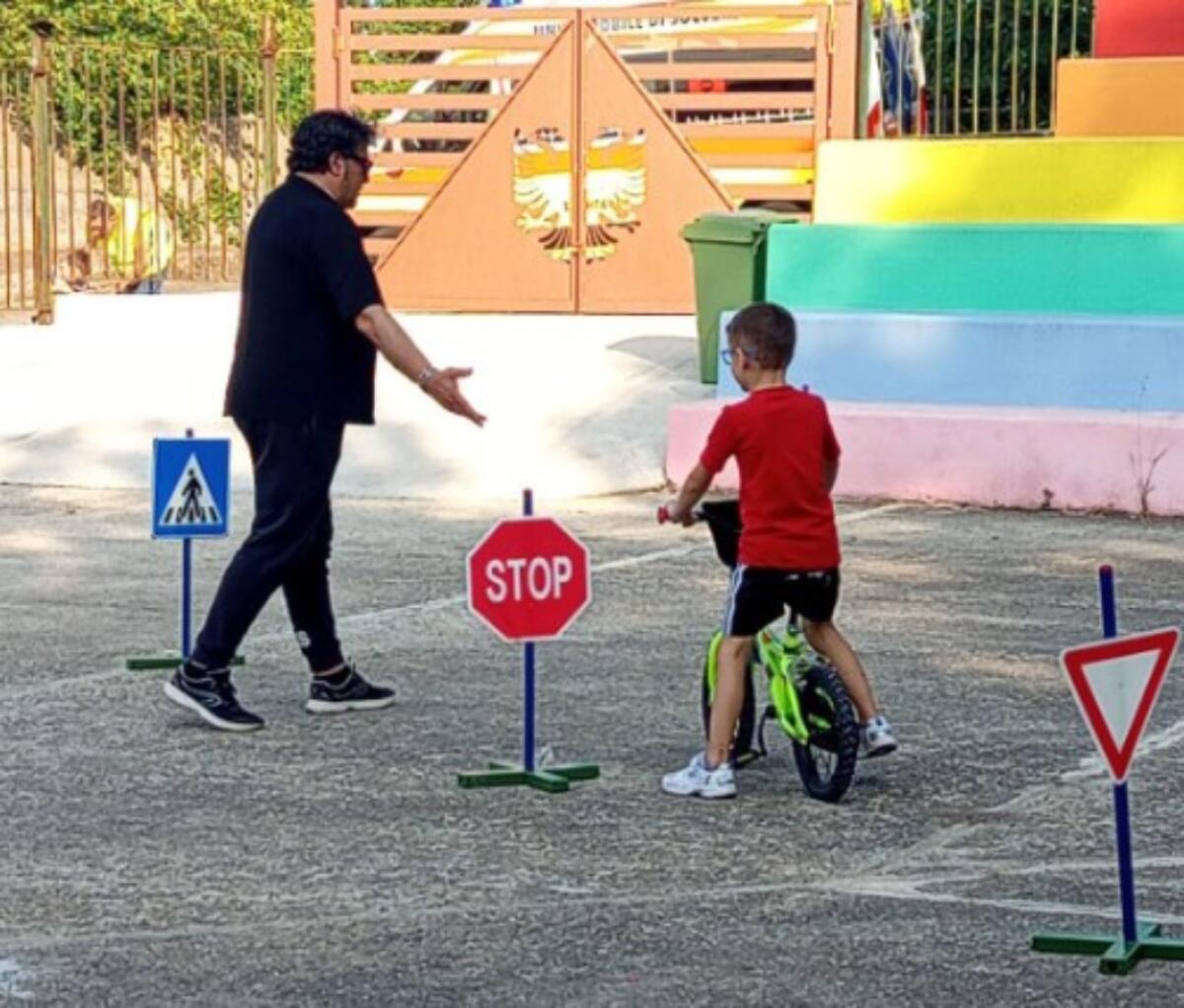 Caraffa di Catanzaro celebra il successo della Giornata della Gioventù: entusiasmo e partecipazione al centro dell'evento - 