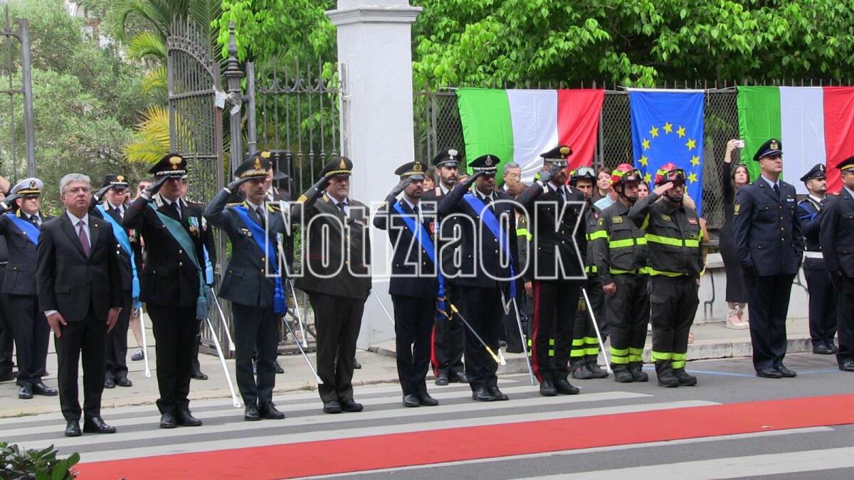 2 giugno Festa della Repubblica: l'Italia celebra la sua nascita, Crotone in Piazza Umberto I per la cerimonia solenne - 