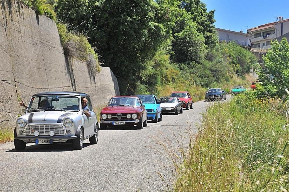 (Foto) A Piatrapaola spazio alle auto d'epoca -