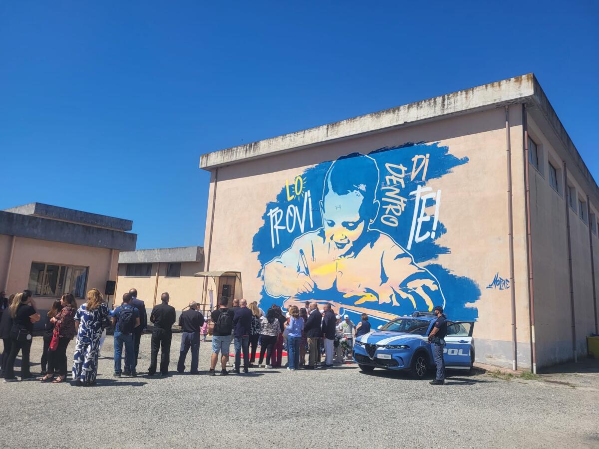 Catanzaro, inaugurato il murales al Plesso Corvo dell’Istituto Comprensivo Casalinuovo - 