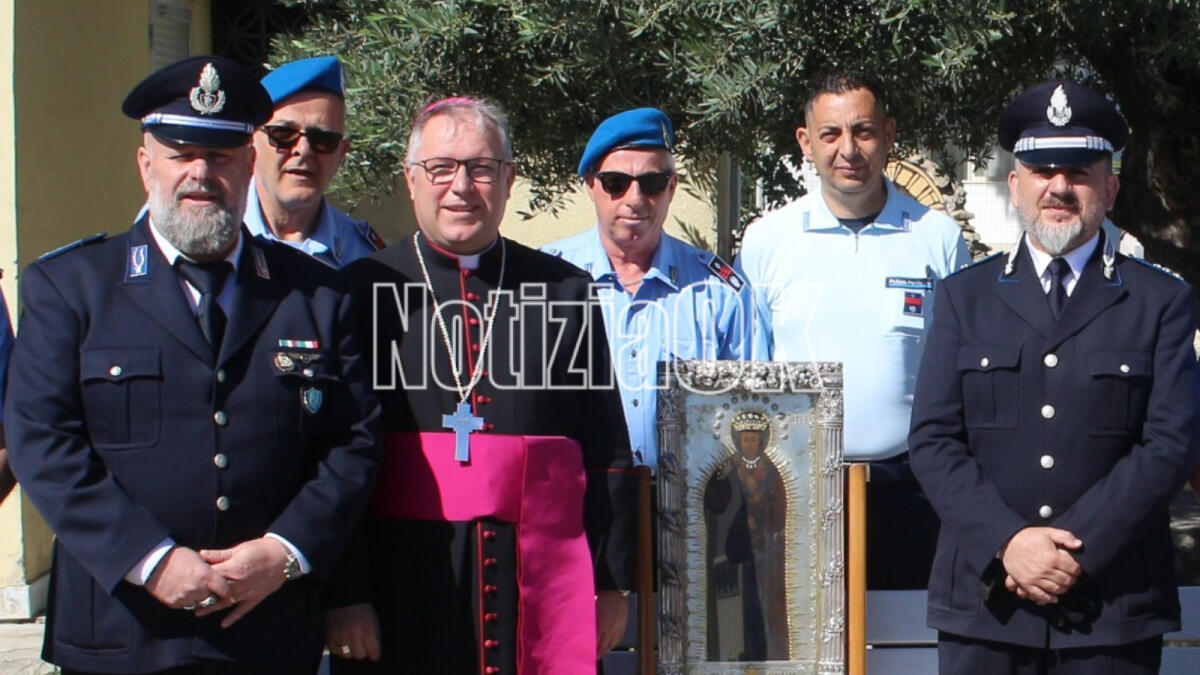 La Mano che sostiene: la Madonna di Capo Colonna porta un messaggio di rinascita ai detenuti - 