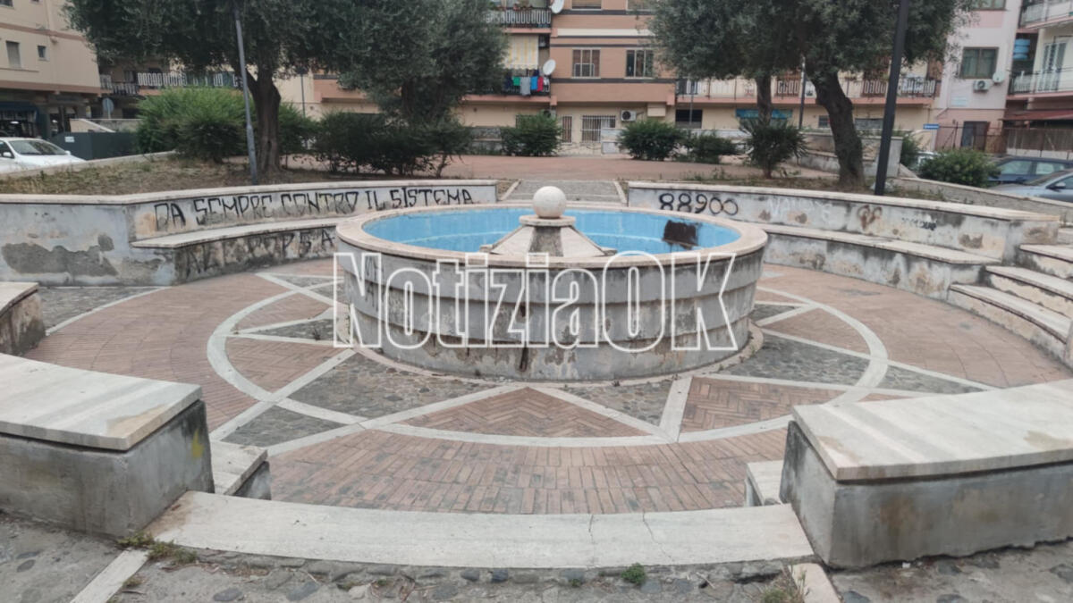 Nei Quartieri di Crotone - Piazza Alcide De Gasperi: esiste una visione? - 