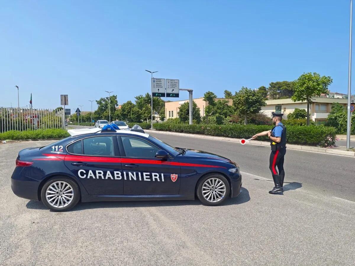 Violazione del divieto di avvicinamento: arrestato cinquantenne a Crotone - 