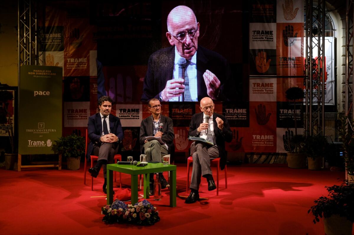 Scontro Sisto–ANM al Festival Trame: “Magistratura non è eletta, non può sostituirsi alla legge” - 