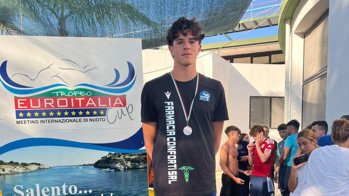 Weekend da incorniciare per la Kroton Nuoto: podi e prestazioni da record - 