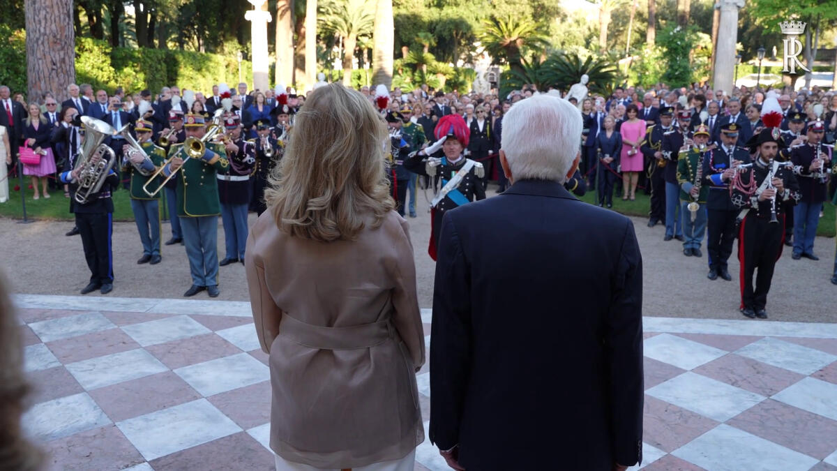 2 giugno, l'esecuzione dell'Inno nazionale nei Giardini del Quirinale - 