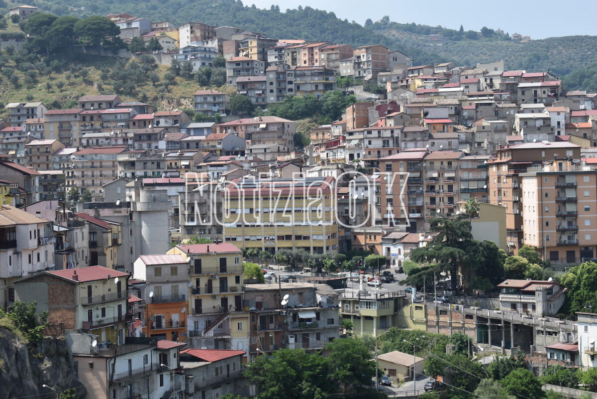 Mesoraca guida il progetto I.N.S.I.E.M.E.: nasce una rete di welfare territoriale per il crotonese - 