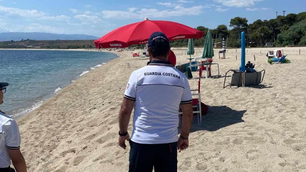 Controlli estivi della Guardia Costiera di Crotone: sanzioni per a stabilimenti e ristoranti - 