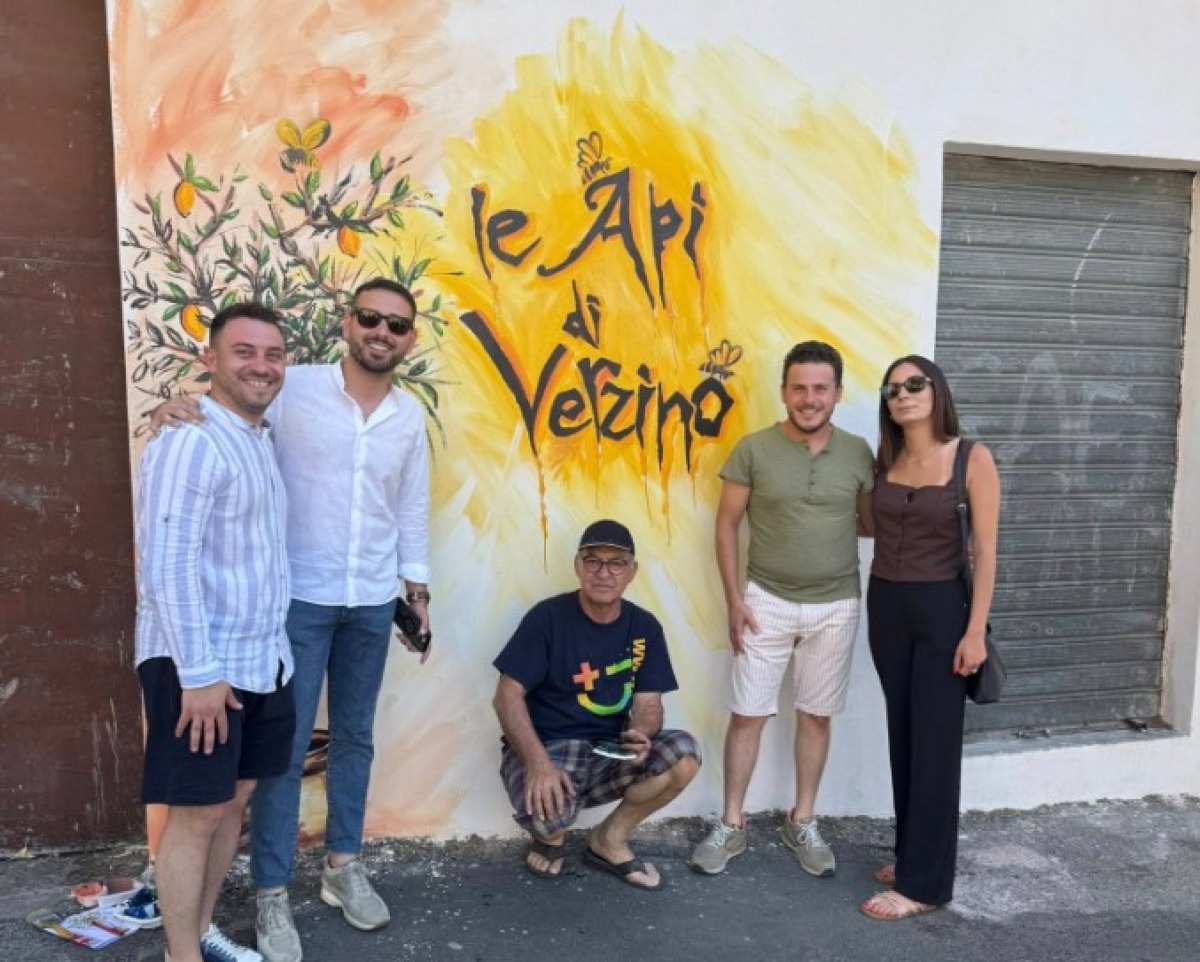 Creatività e Partecipazione a Verzino: Successo per l'Evento “API E MIELE” - 