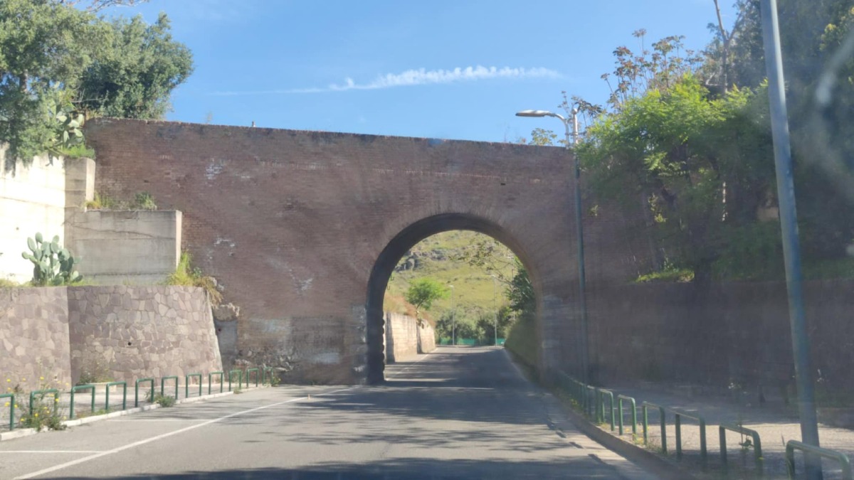Cassano all'Ionio: chiusura Temporanea del Ponte di Legno -