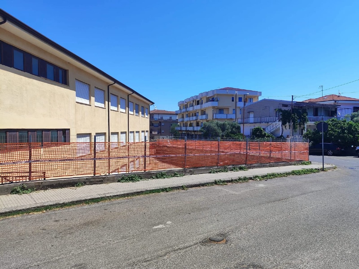 Cariati, al via i lavori per rendere antisismica la scuola primaria Molinello - 