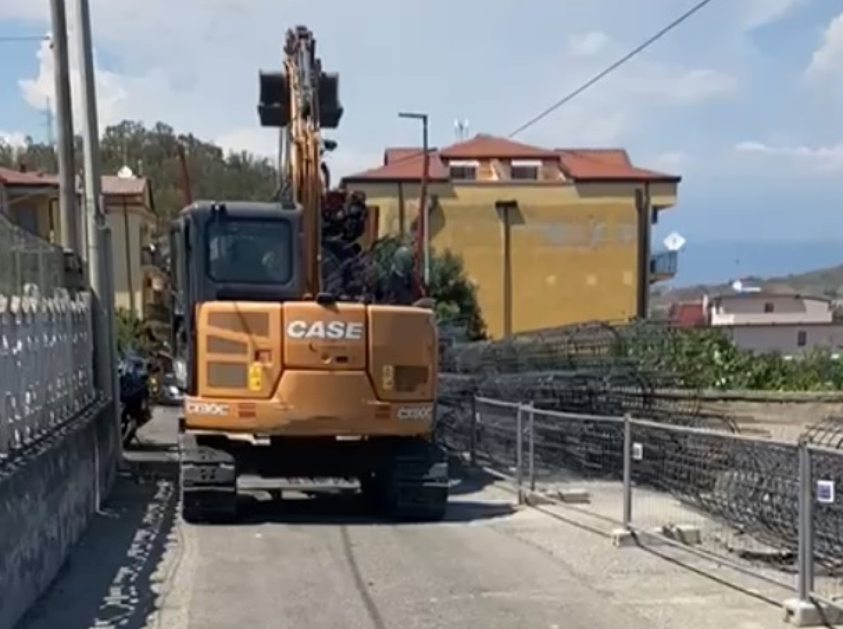 Catanzaro, Sergi: “Mezzi al lavoro per risanare il muro di contenimento in via Sorrento a Fortuna” - 
