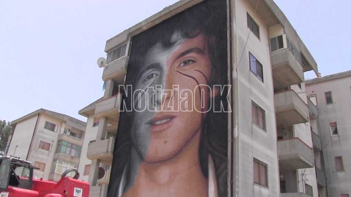 (VIDEO) Il docufilm Rai 1 su Rino Gaetano svela l'anima ribelle che canta ancora oggi - 