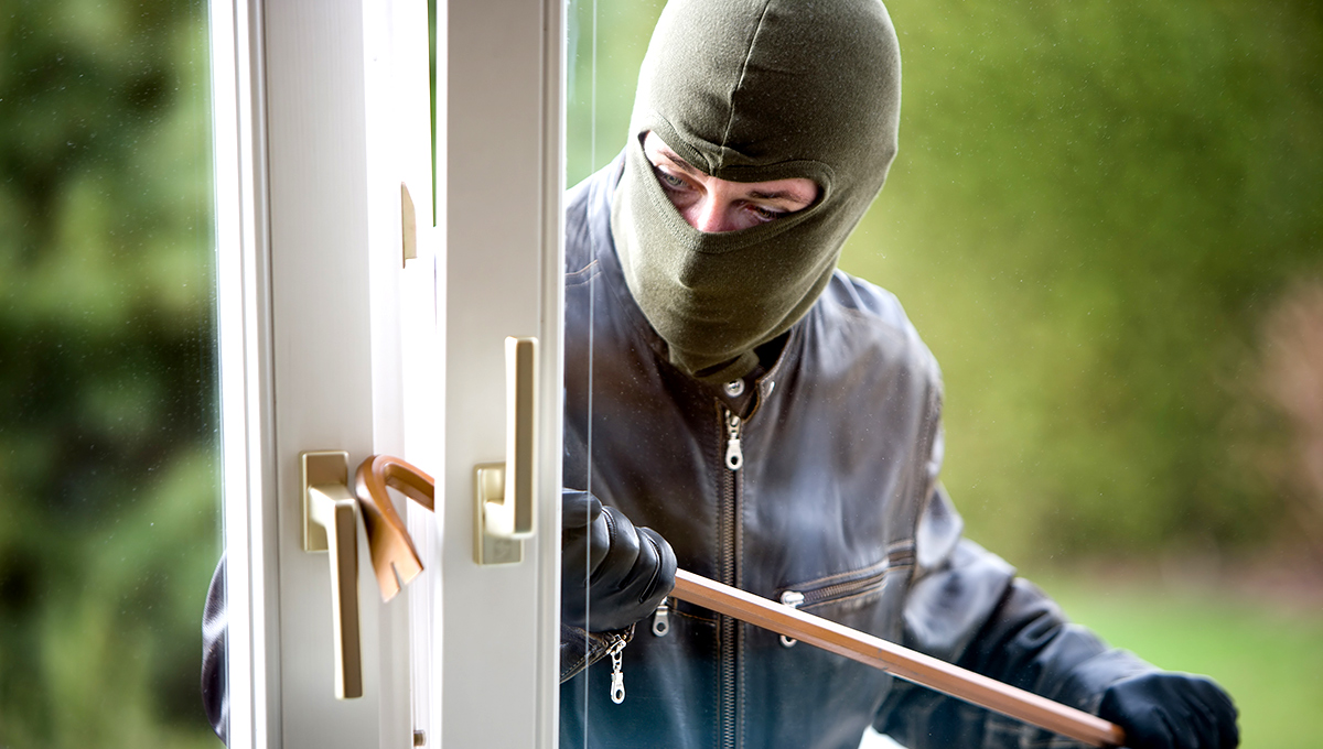 Sicurezza domestica e prevenzione furti: cosa considerare quando si scelgono porte e finestre - 