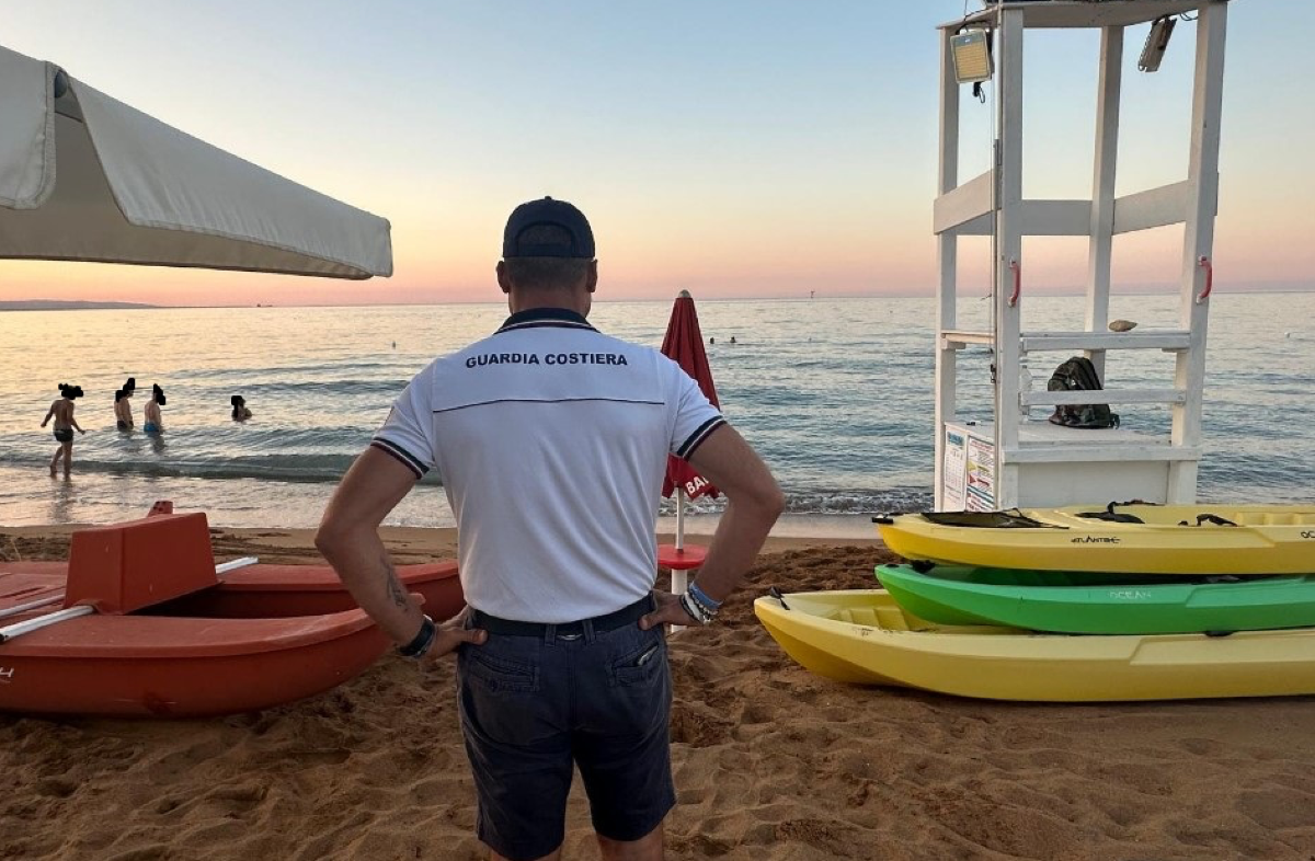 Crotone, Capitaneria di Porto: intensificati i controlli in mare e sul litorale - 