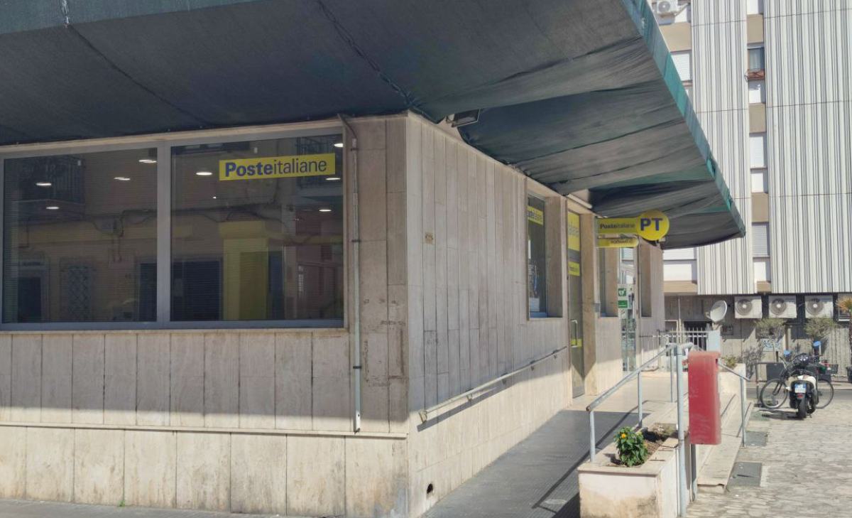 Crotone, Poste Italiane promuove i webinar di educazione finanziaria anche in modalità LIS - 