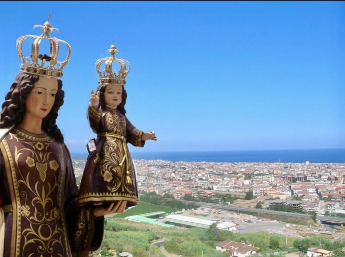 Cirò Marina in Festa: Celebrazioni in onore della Madonna del Carmine tra fede e spettacolo  - 