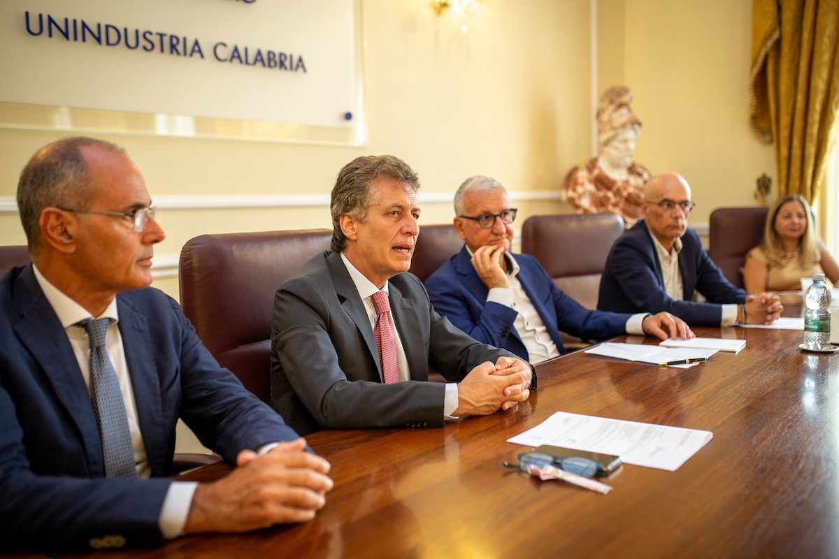 Il prefetto Castrese De Rosa ospite dell’assemblea di Confindustria Catanzaro - 